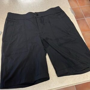 Athleta Black Bermuda Shorts Tailored Knee-Length Style